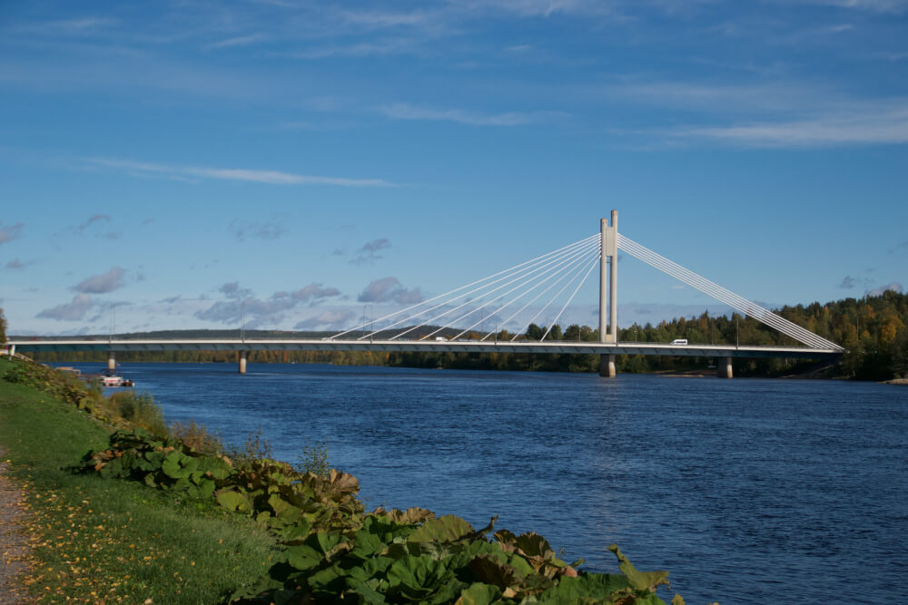 Jätkänkynttiläbrücke in Rovaniemi, Finnisch-Lappland
